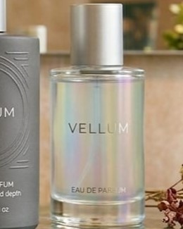 Vellum Holographic Aura Parfum